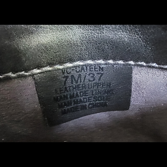 Brand New Women's Size 7 Vince Camuto Silver Metallic Leather Ankle Boots - Picture 7 of 8